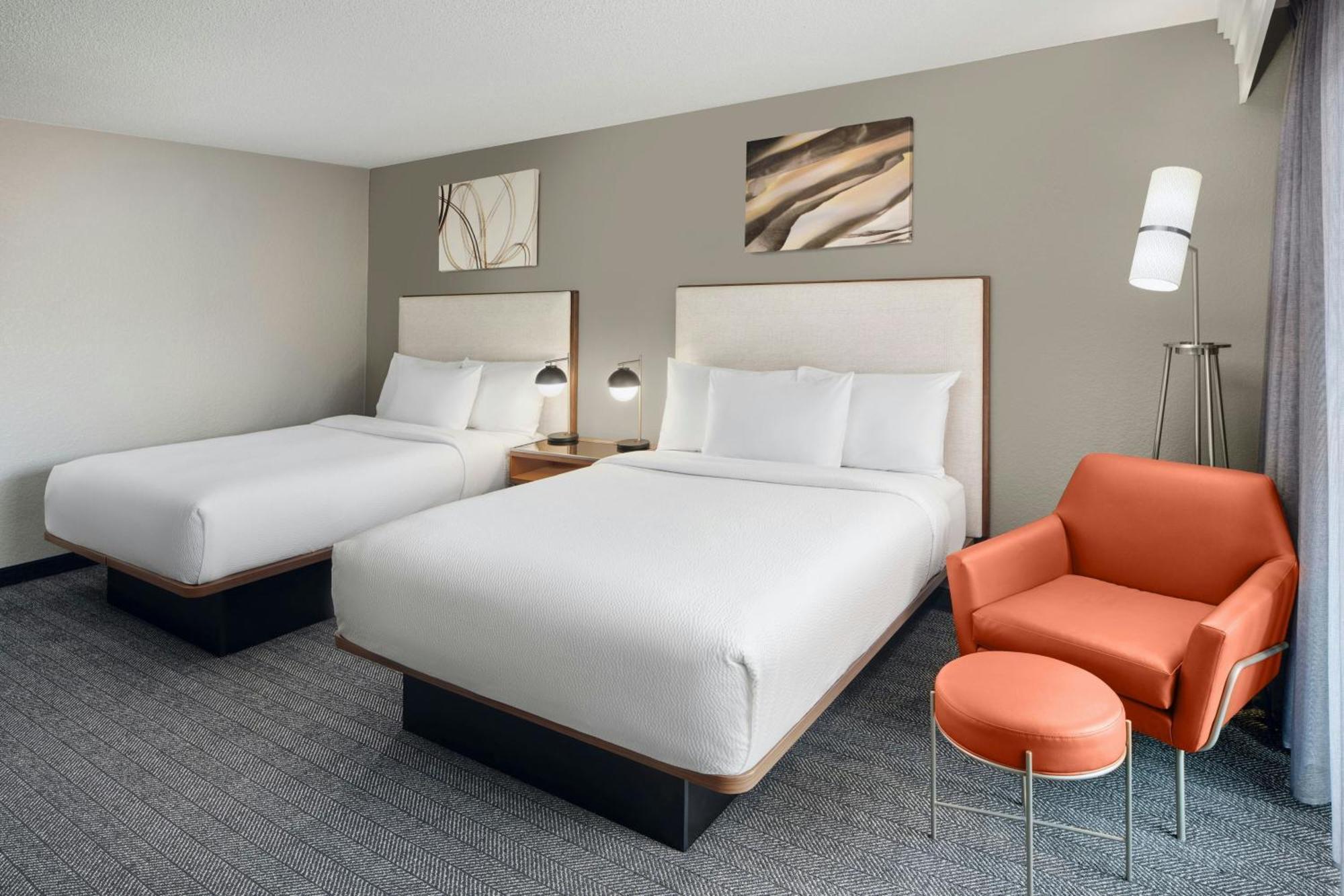 Courtyard Baton Rouge South Hotel Bagian luar foto